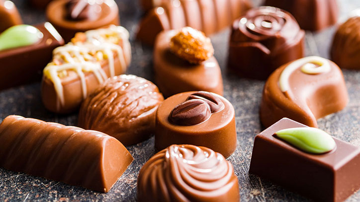 انواع شکلات‌های شیری و فندقی اندونزی