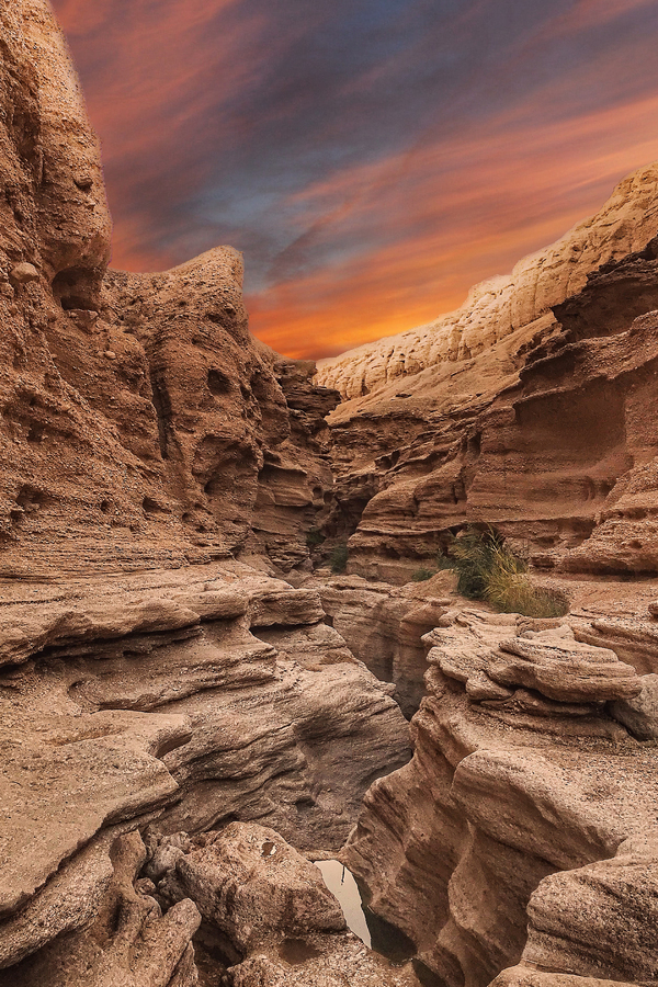 کال جنی طبس از نمای دور
