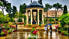 حضور گردشگران و توریست‌های خارجی درحافظیه شیراز